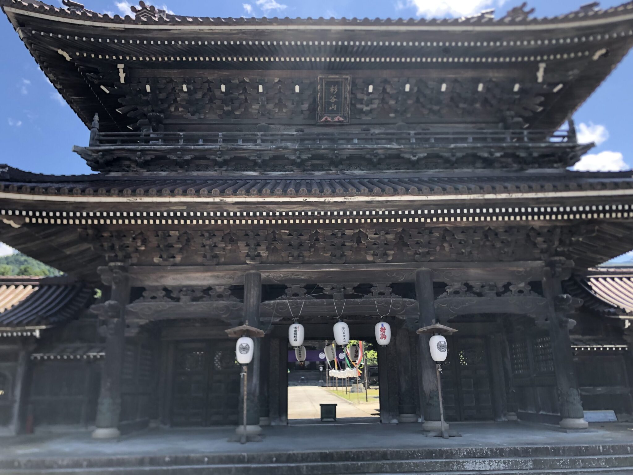 富山県南砺市井波の観光完全ガイド – 木彫りと瑞泉寺の静かな場所 | 南砺市発着旅ブログ